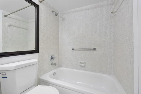 Copropriété à vendre à Boca Raton, Floride: 1 chambre, 66.43 m2 № 2185786 - photo 6