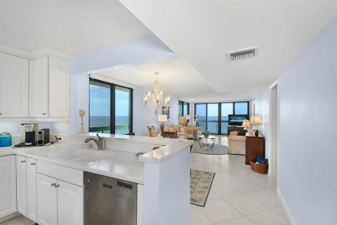 Copropriété à louer à Jensen Beach, Floride: 2 chambres, 103.96 m2 № 2304102 - photo 8