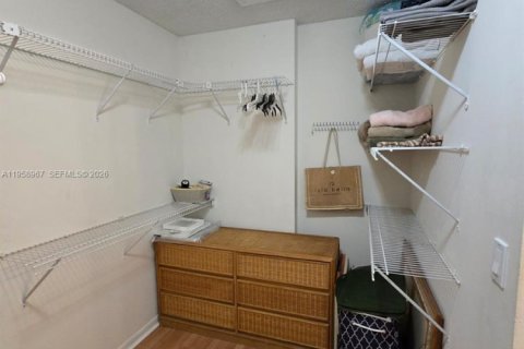 Adosado en venta en Boynton Beach, Florida, 2 dormitorios, 111.39 m2 № 2017801 - foto 27