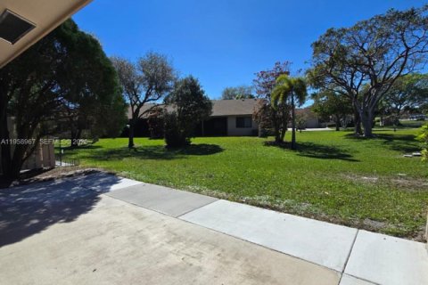 Adosado en venta en Boynton Beach, Florida, 2 dormitorios, 111.39 m2 № 2017801 - foto 21