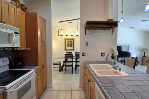 Adosado en venta en Boynton Beach, Florida, 2 dormitorios, 111.39 m2 № 2017801 - foto 16