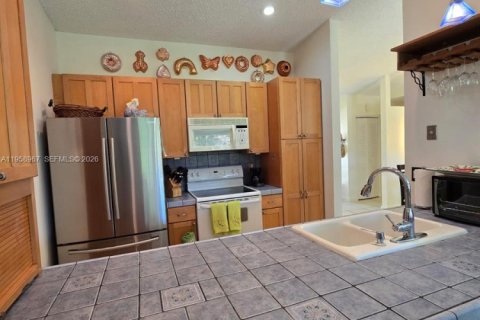 Adosado en venta en Boynton Beach, Florida, 2 dormitorios, 111.39 m2 № 2017801 - foto 14