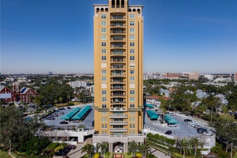 Condo in Tampa, Florida, 1 bedroom № 2112945