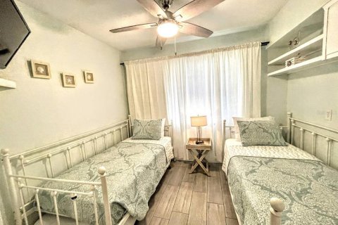 Propiedad comercial en venta en Clearwater, Florida, 253.99 m2 № 1347233 - foto 13