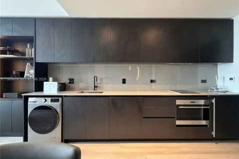Condo in Miami, Florida № 2255312 - photo 6