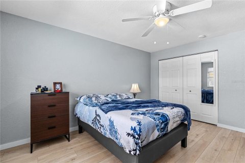 Condo in Daytona Beach, Florida, 2 bedrooms  № 2143623 - photo 19