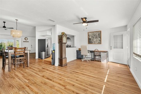 Villa ou maison à vendre à Nokomis, Floride: 2 chambres, 143.07 m2 № 2213829 - photo 15