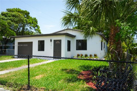 Casa en venta en Fort Lauderdale, Florida, 4 dormitorios, 88.72 m2 № 1759131 - foto 7