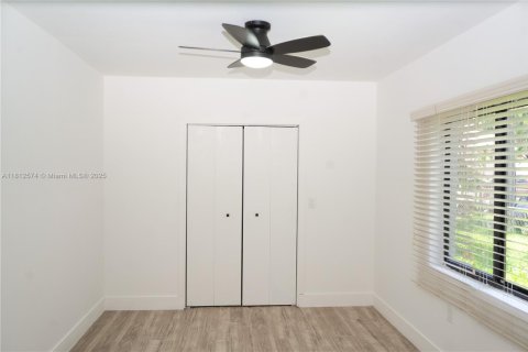 Casa en venta en Fort Lauderdale, Florida, 4 dormitorios, 88.72 m2 № 1759131 - foto 26