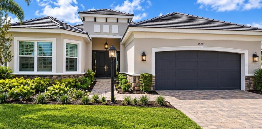 Villa ou maison à Lakewood Ranch, Floride 4 chambres, 308.25 m2 № 2393803