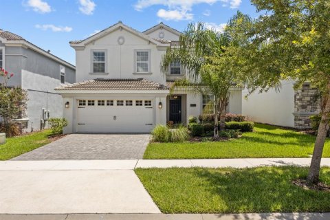 House in Davenport, Florida 6 bedrooms, 310.2 sq.m. № 1750783 - photo 1
