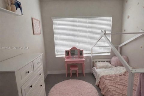 Купить таунхаус в Хомстед, Флорида 4 спальни, 129.88м2, № 2063596 - фото 9