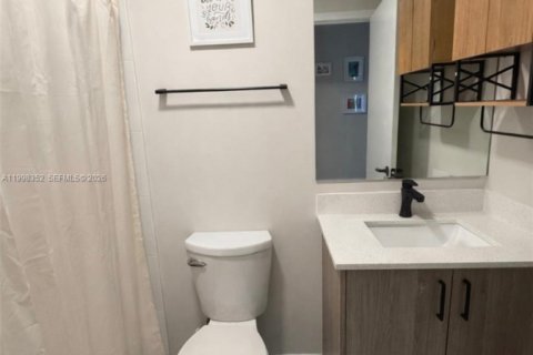 Купить таунхаус в Хомстед, Флорида 4 спальни, 129.88м2, № 2063596 - фото 12