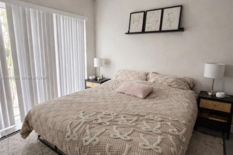 Купить таунхаус в Хомстед, Флорида 4 спальни, 129.88м2, № 2063596 - фото 7