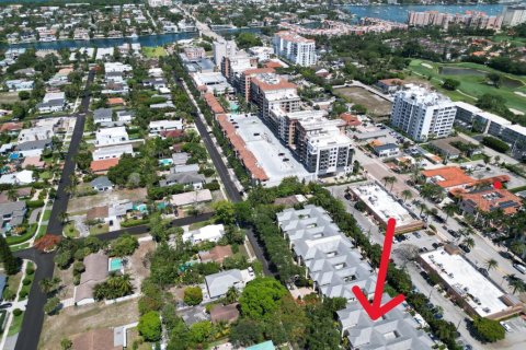 Townhouse in Boca Raton, Florida 3 bedrooms, 263.56 sq.m. № 1207379 - photo 1