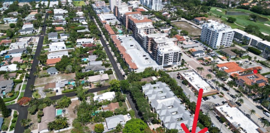 Townhouse in Boca Raton, Florida 3 bedrooms, 263.56 sq.m. № 1207379