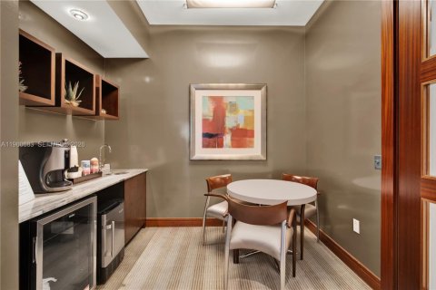 Condo in Fort Lauderdale, Florida, 2 bedrooms  № 2023606 - photo 25