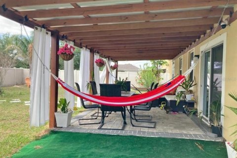Villa ou maison à louer à Dundee, Floride: 2 chambres, 148.64 m2 № 2387531 - photo 3