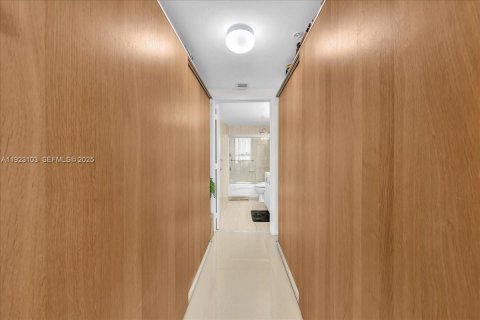 Condominio en venta en Miami, Florida, 2 dormitorios, 97.36 m2 № 1976568 - foto 22