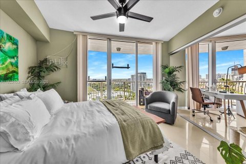 Condominio en venta en Miami, Florida, 2 dormitorios, 97.36 m2 № 1976568 - foto 14
