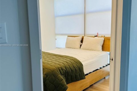 Condominio en venta en Hallandale Beach, Florida, 2 dormitorios, 112.41 m2 № 2027052 - foto 20