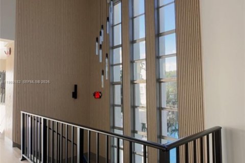 Condominio en venta en Hallandale Beach, Florida, 2 dormitorios, 112.41 m2 № 2027052 - foto 22