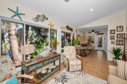 Villa ou maison à vendre à Tarpon Springs, Floride: 3 chambres, 193.33 m2 № 1519566 - photo 14