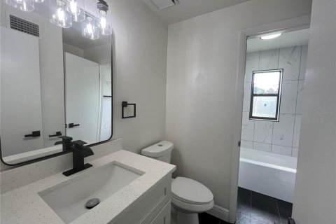 Купить виллу или дом в Мимс, Флорида 7 комнат, 104.98м2, № 1687417 - фото 12