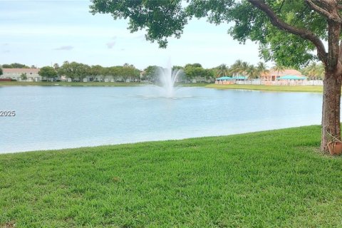 Touwnhouse à louer à Homestead, Floride: 3 chambres, 132.2 m2 № 1932423 - photo 26