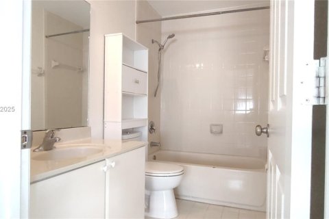 Touwnhouse à louer à Homestead, Floride: 3 chambres, 132.2 m2 № 1932423 - photo 15