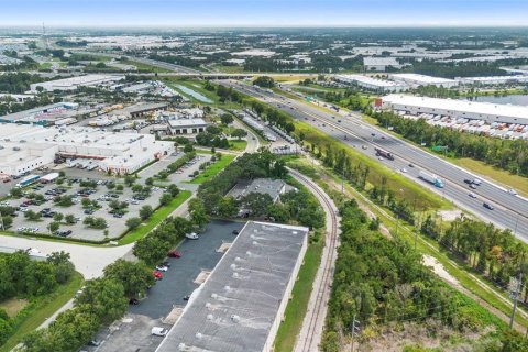 Propiedad comercial en venta en Orlando, Florida, 92.9 m2 № 1852510 - foto 25