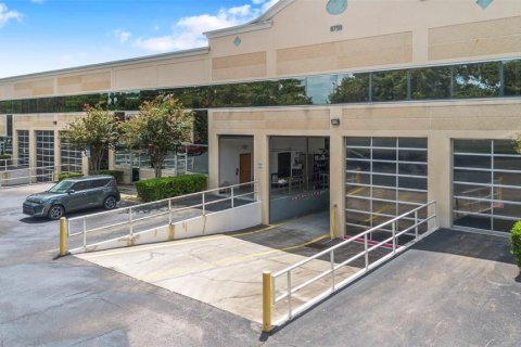 Propiedad comercial en venta en Orlando, Florida, 92.9 m2 № 1852510 - foto 2
