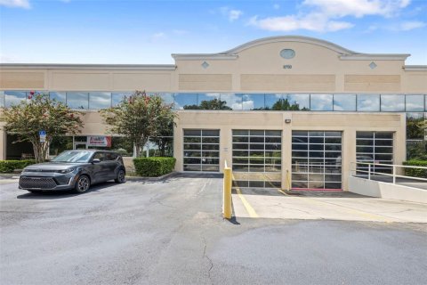 Propiedad comercial en venta en Orlando, Florida, 92.9 m2 № 1852510 - foto 1