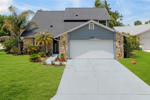 House in Daytona Beach, Florida 4 bedrooms, 193.14 sq.m. № 2201211 - photo 5