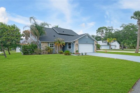 House in Daytona Beach, Florida 4 bedrooms, 193.14 sq.m. № 2201211 - photo 4