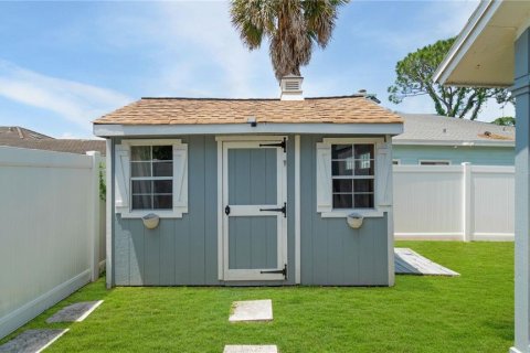 House in Daytona Beach, Florida 4 bedrooms, 193.14 sq.m. № 2201211 - photo 27
