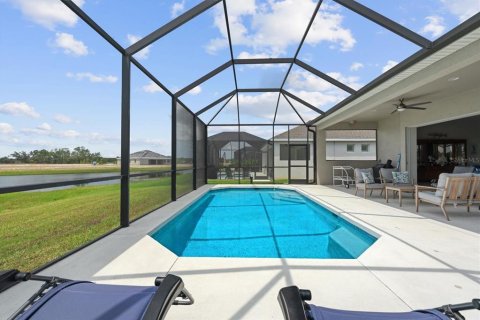 House in Parrish, Florida 2 bedrooms, 180.32 sq.m. № 1678251 - photo 2