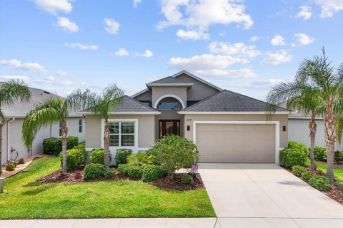 House in Parrish, Florida 2 bedrooms, 180.32 sq.m. № 1678251 - photo 1