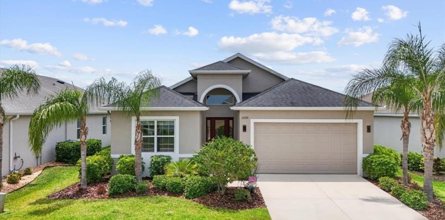 House in Parrish, Florida 2 bedrooms, 180.32 sq.m. № 1678251