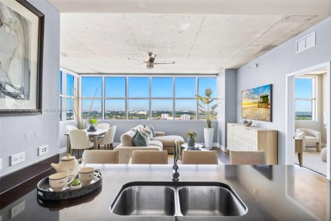 Copropriété à vendre à Miami, Floride: 2 chambres, 117.24 m2 № 1973623 - photo 5