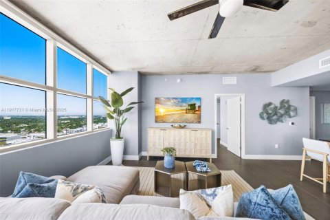 Copropriété à vendre à Miami, Floride: 2 chambres, 117.24 m2 № 1973623 - photo 10