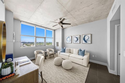 Copropriété à vendre à Miami, Floride: 2 chambres, 117.24 m2 № 1973623 - photo 12