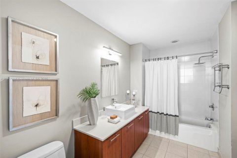 Copropriété à vendre à Miami, Floride: 2 chambres, 117.24 m2 № 1973623 - photo 17