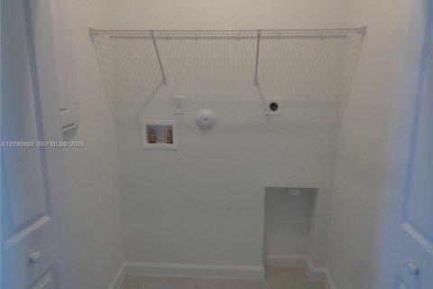 Adosado en alquiler en Homestead, Florida, 3 dormitorios, 132.94 m2 № 2084990 - foto 12