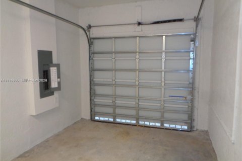 Adosado en alquiler en Homestead, Florida, 3 dormitorios, 132.94 m2 № 2084990 - foto 22