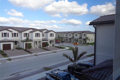 Adosado en alquiler en Homestead, Florida, 3 dormitorios, 132.94 m2 № 2084990 - foto 7