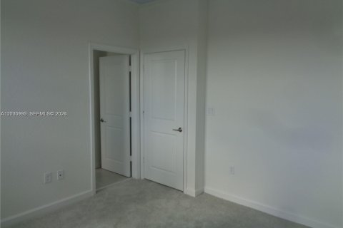 Adosado en alquiler en Homestead, Florida, 3 dormitorios, 132.94 m2 № 2084990 - foto 13