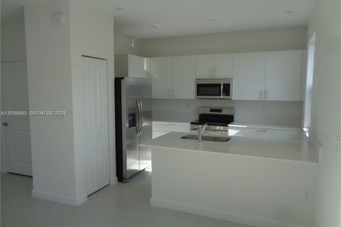 Adosado en alquiler en Homestead, Florida, 3 dormitorios, 132.94 m2 № 2084990 - foto 28