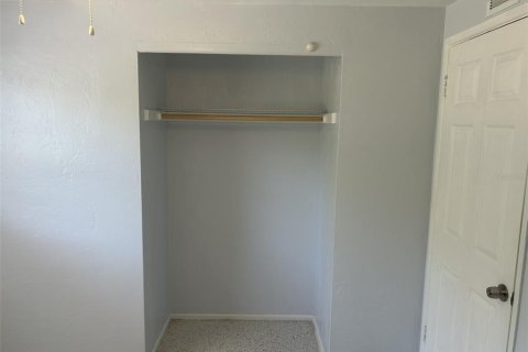 Casa en alquiler en Largo, Florida, 4 dormitorios, 97.55 m2 № 1904454 - foto 11