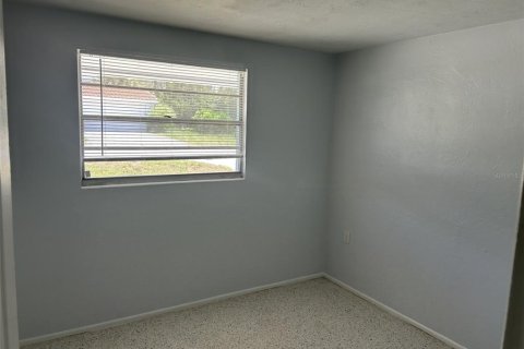 Casa en alquiler en Largo, Florida, 4 dormitorios, 97.55 m2 № 1904454 - foto 12